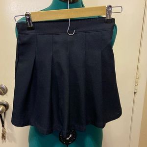 Navy Blue School Skirt w/shorts size 10 by Izod approved school wear